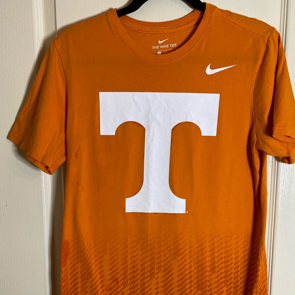 Nike UT Shirt